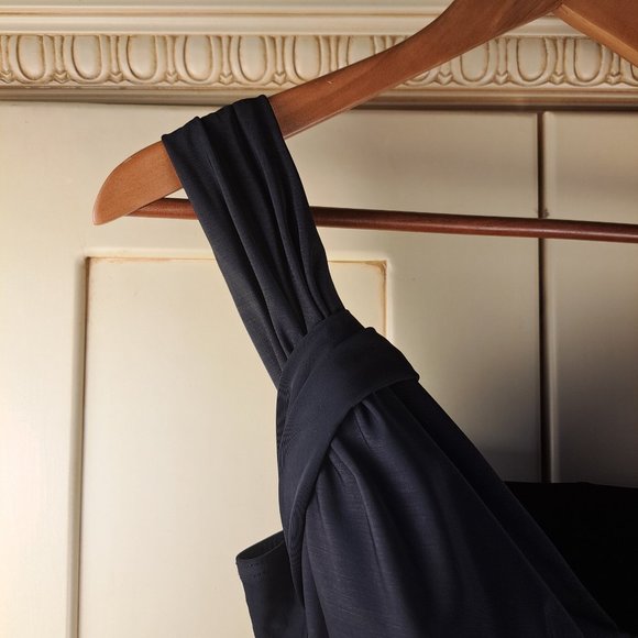 Land's End Women's Faux Wrap Shirred Ruched Front Black One PC Swimsuit Sz 16 - Picture 3 of 9